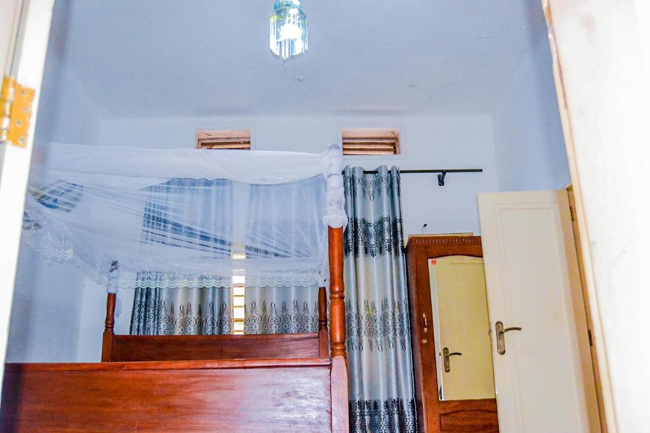 Bilkon Hotel Jinja Exterior photo